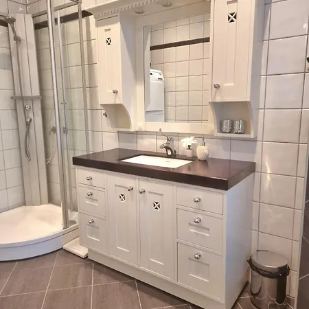 Central, Lovely With A Unique View *