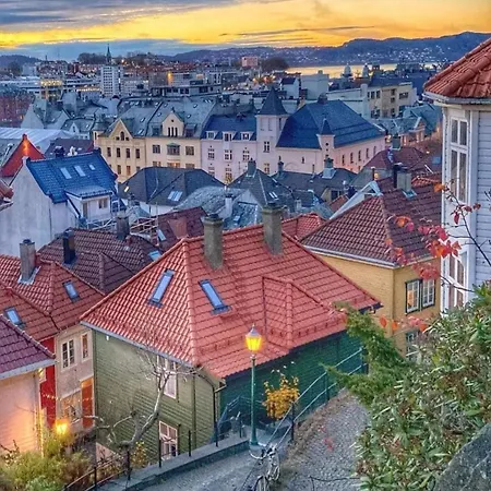 Central, Lovely With A Unique View Apartman *