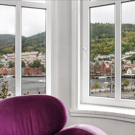 Appartement Central, Lovely With A Unique View *