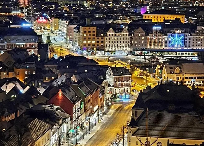 Central, Lovely With A Unique View Appartement Bergen