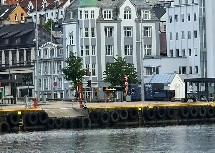 Central, Lovely With A Unique View Appartement *